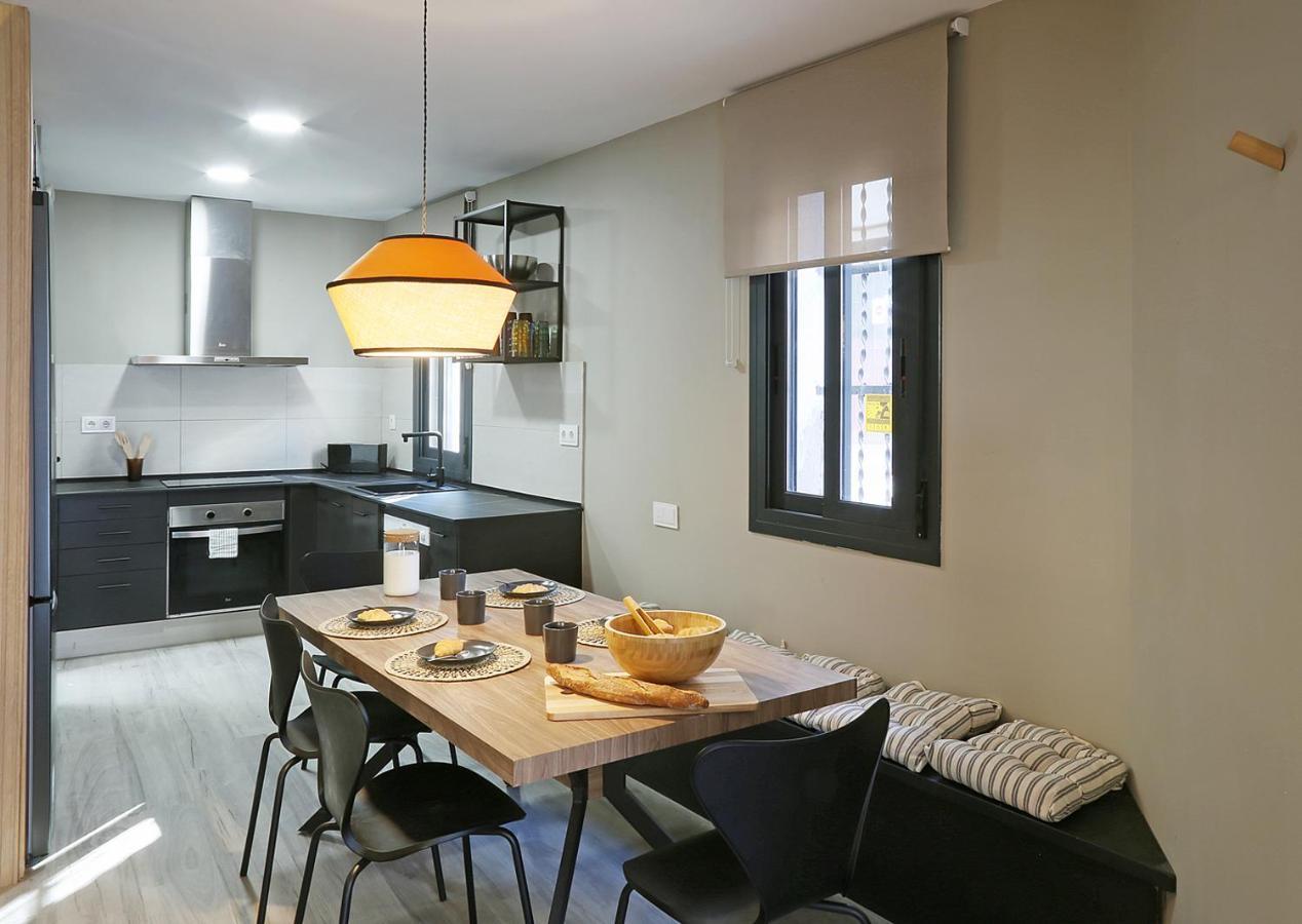 Villa Fridays Flats Onix House L’Hospitalet de Llobregat Exterior foto